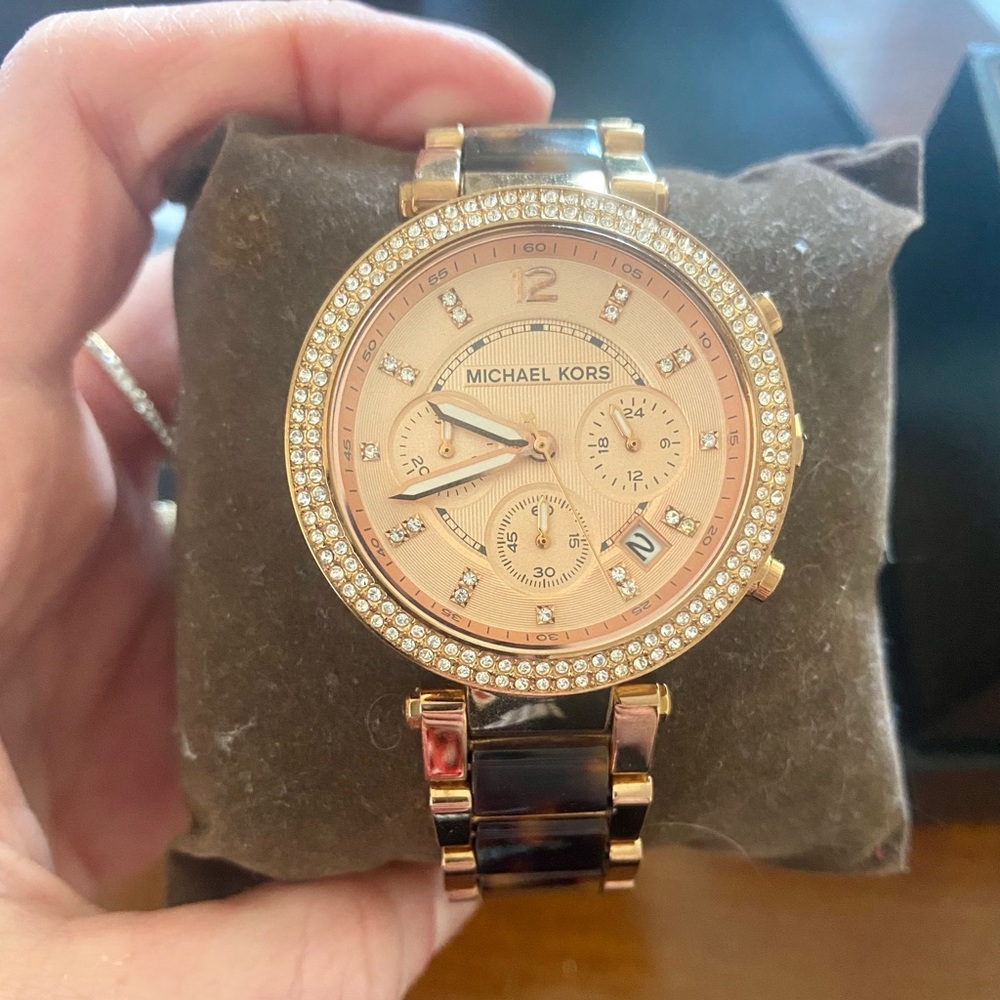 Rose gold MK women’s watch with crystal details